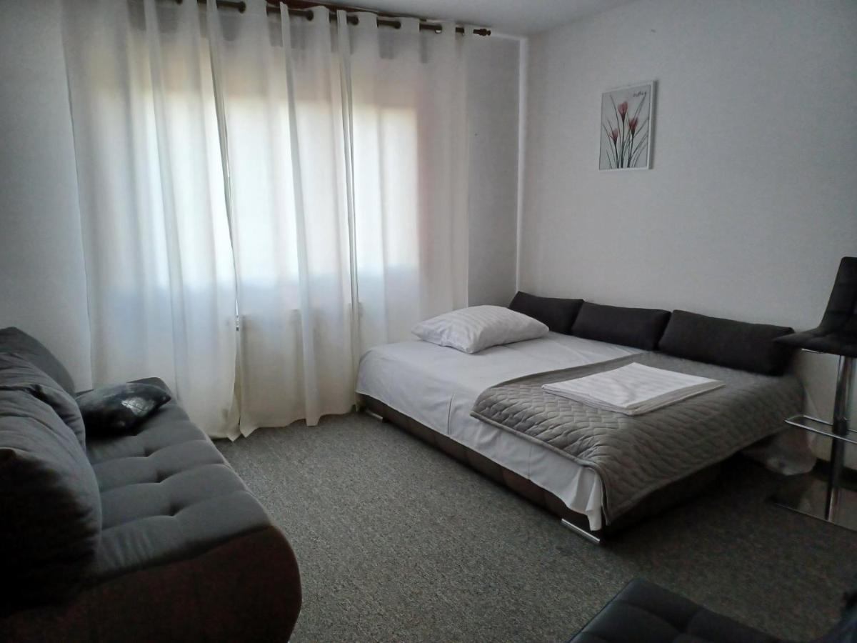 Walk Apartment Vukovar Exterior foto